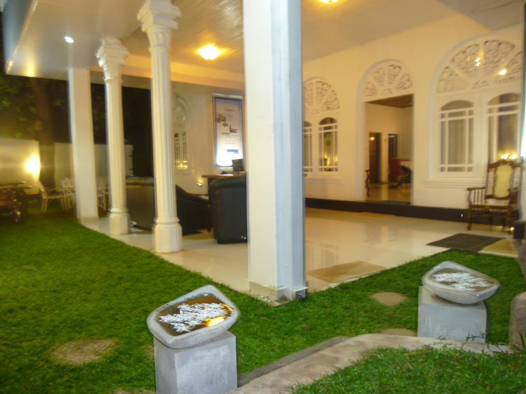 Crystal V Tourist Resort Anuradhápura Exteriér fotografie