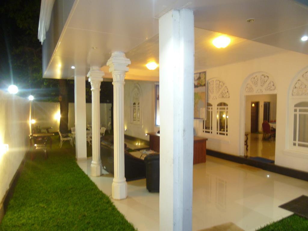 Crystal V Tourist Resort Anuradhápura Exteriér fotografie